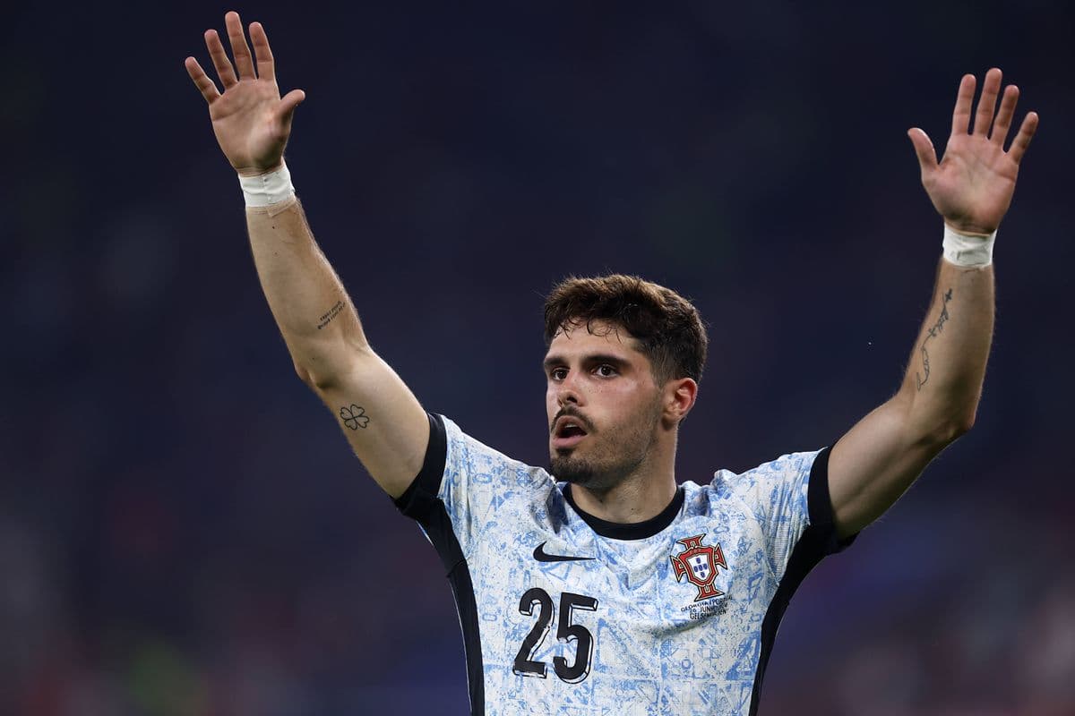 Chelsea sa v Baku zaobíde bez krídelníka Pedra Neta