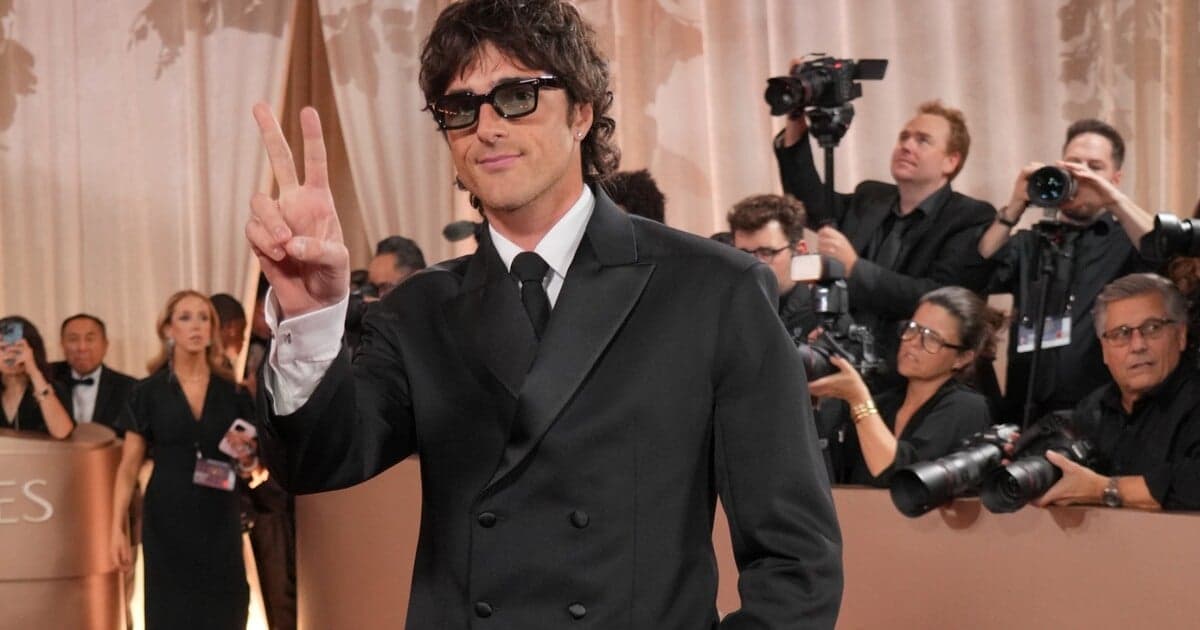 Jacob Elordi v úvahách o roli Jamesa Bonda: Mladší agent 007 na obzore?