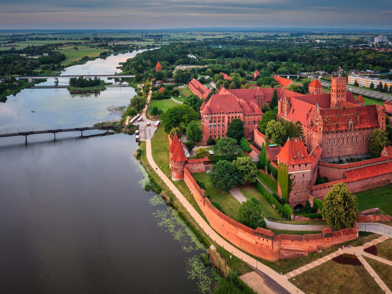 Slovenský hrad medzi najväčšími na svete