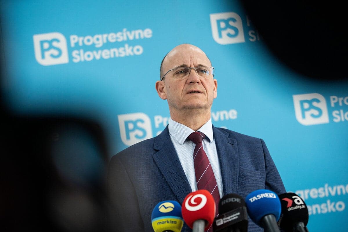 PS navrhuje zmeny vo výbere riaditeľa SIS, posilňuje kontrolu