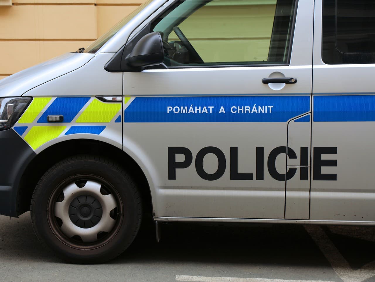 Polícia v Česku rozbila sieť prevádzačov migrantov