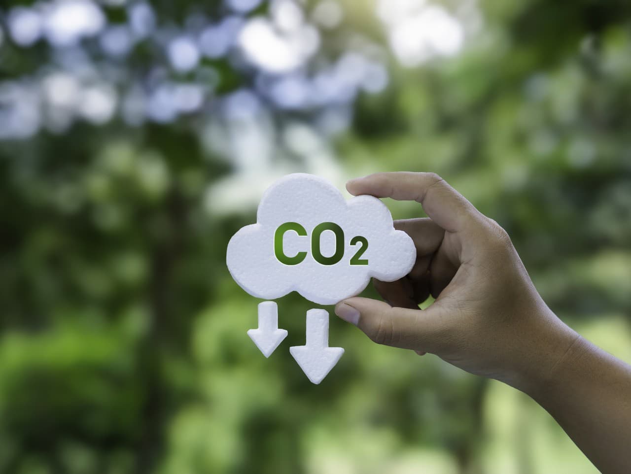 Europoslanci volajú po drastickom znížení emisií do roku 2040