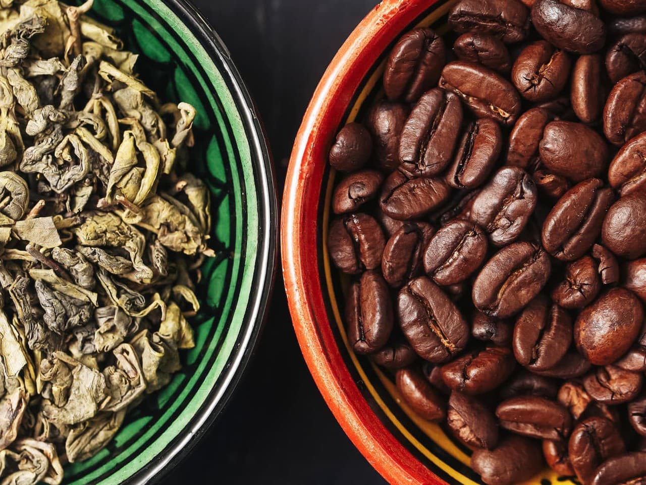 Čaj alebo káva: Aký majú vplyv na osteoporózu u starších žien?