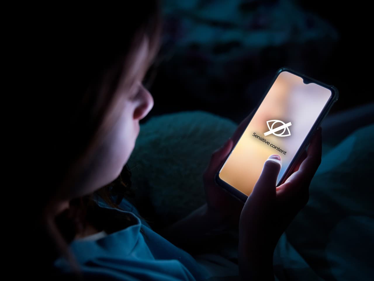 EÚ sa vzdáva povinného vyhľadávania obsahu o zneužívaní detí