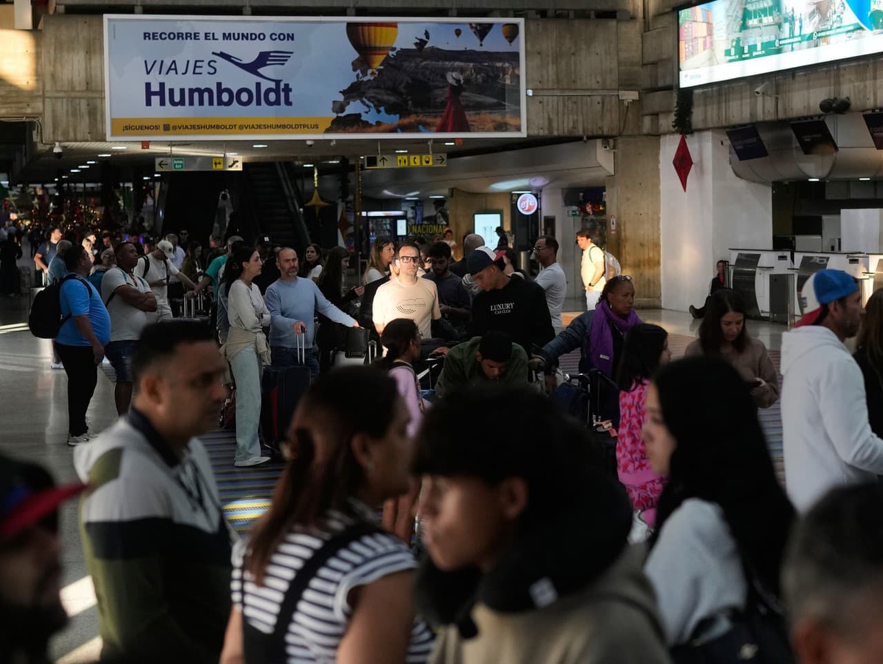 Tisíce Američanov uviazli v Karibiku po útoku na Venezuelu