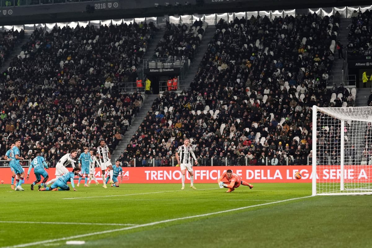 Juventus otočil zápas s Cagliari, Obert sa nedokázal presadiť