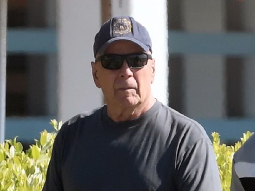 Bruce Willis: Legendárny herec sa bez pomoci nezaobíde