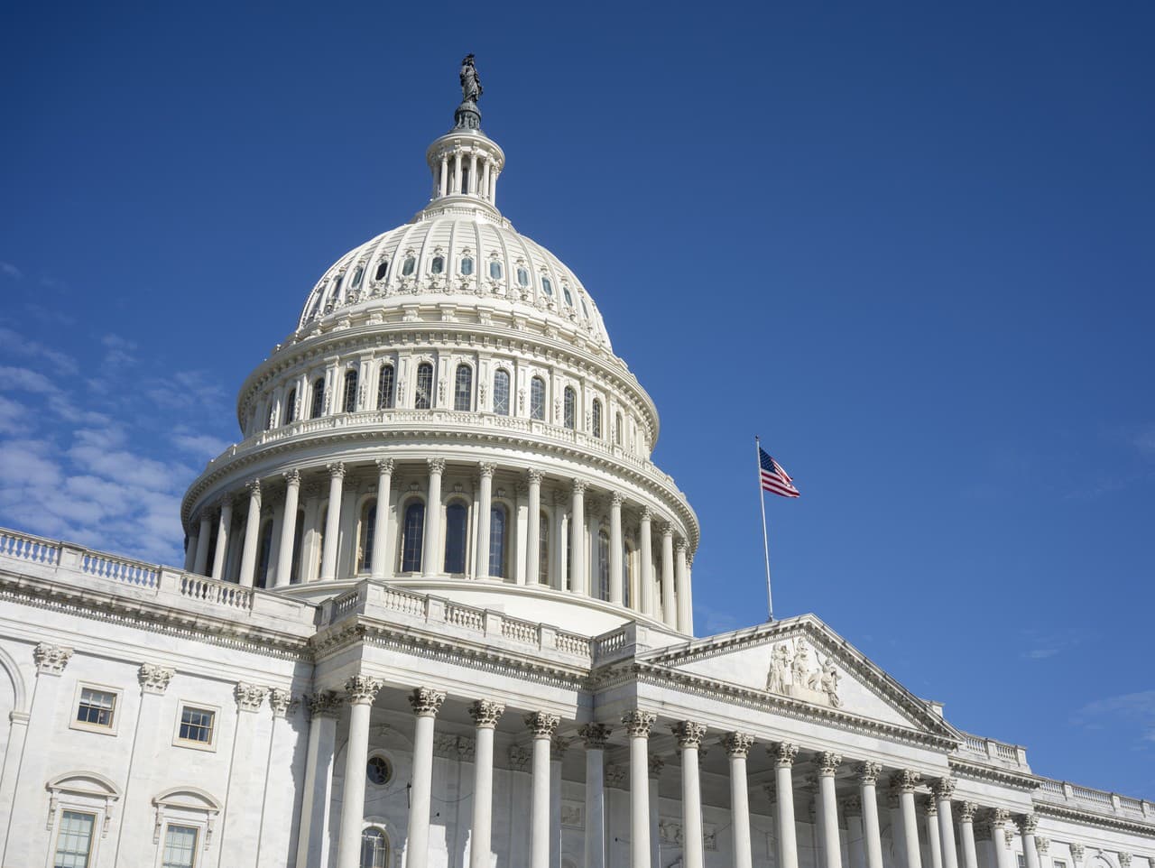 Senát podnikol kroky k ukončeniu rekordného shutdownu